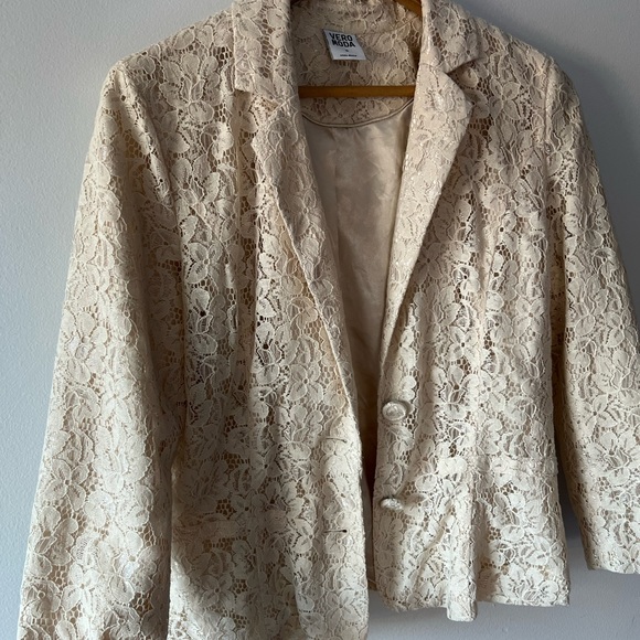 Vero Moda Cream Lace Blazer - Picture 4 of 8